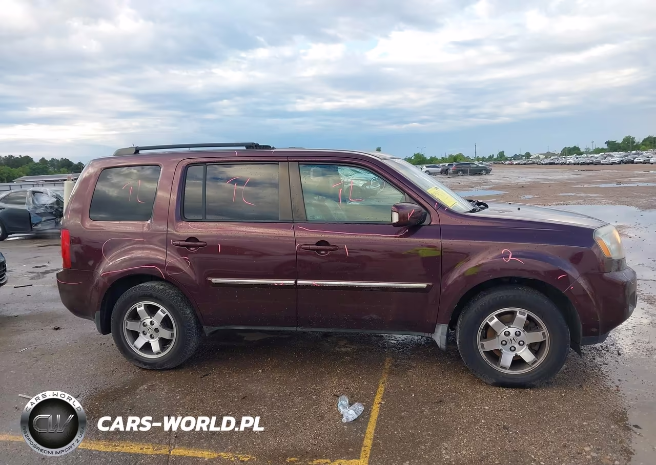 2010 Honda Pilot Touring VIN:5FNYF4H89AB008801 - 13