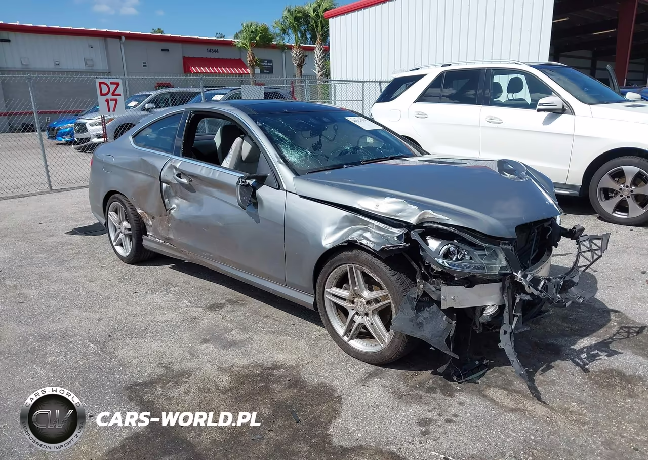 2015 Mercedes-Benz C 250
