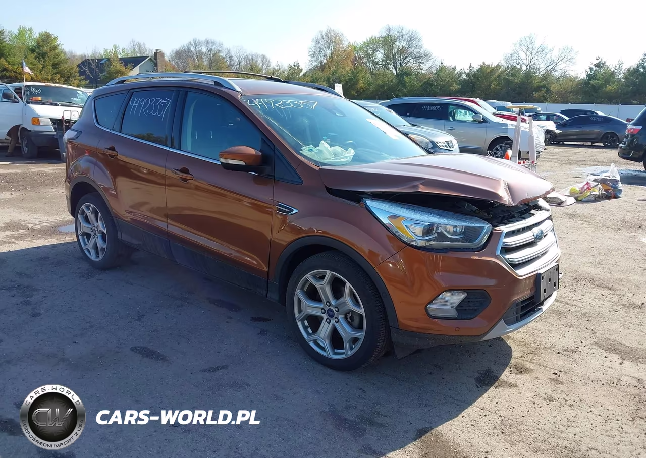 2017 Ford Escape Titanium – zdjęcie 1 z 16