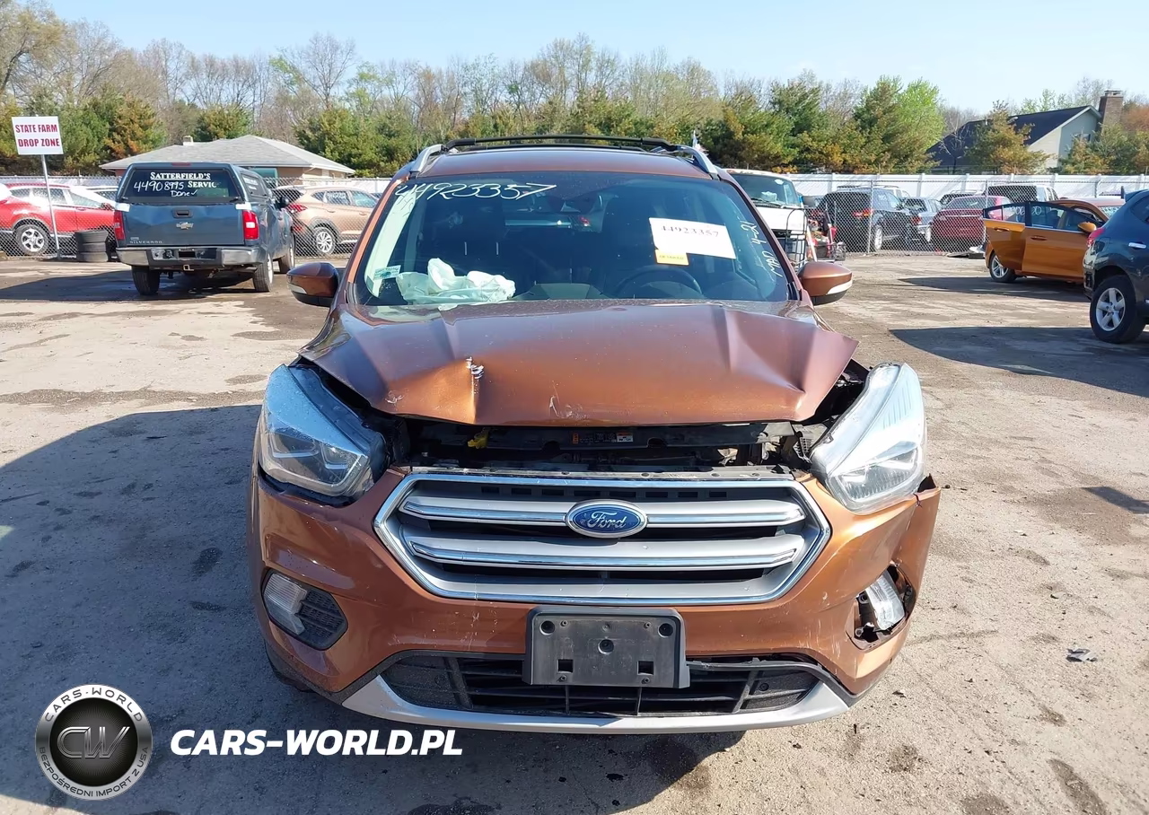2017 Ford Escape Titanium VIN:1FMCU0J94HUB50059 - 12