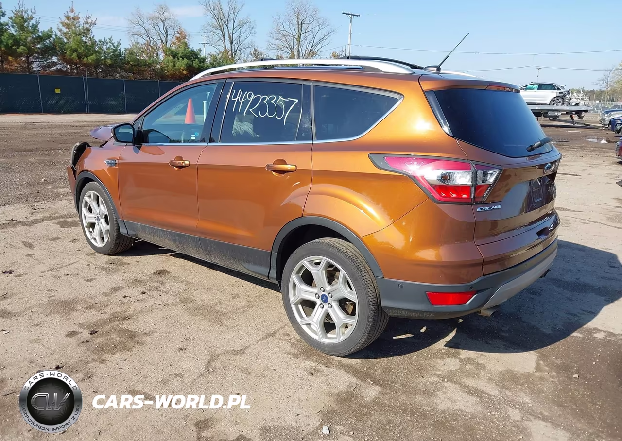2017 Ford Escape Titanium VIN:1FMCU0J94HUB50059 - 3