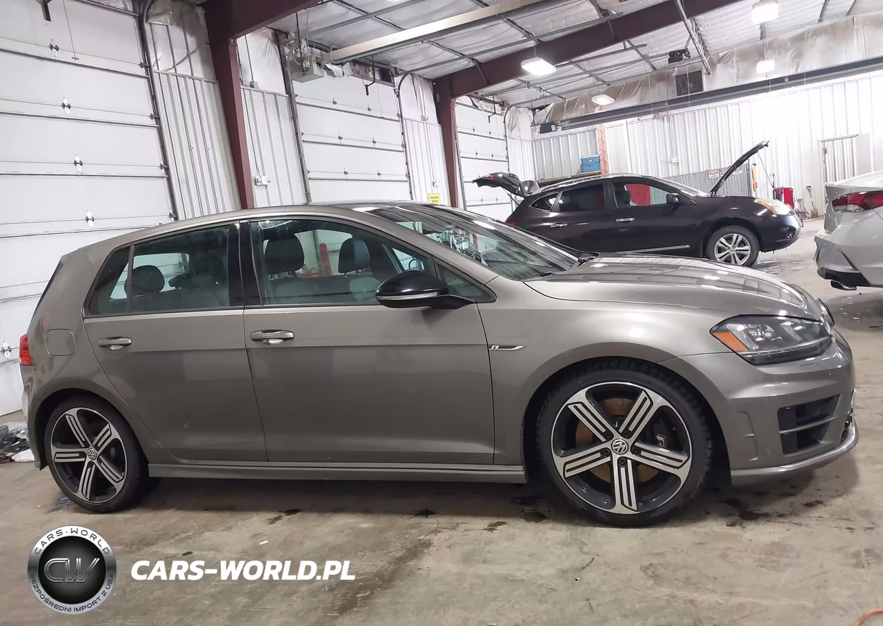 2016 Volkswagen Golf R 4-Door VIN:WVWUF7AU0GW139224 - 14