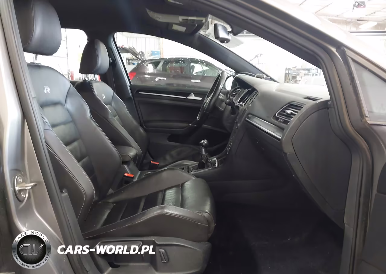 2016 Volkswagen Golf R 4-Door VIN:WVWUF7AU0GW139224 - 5