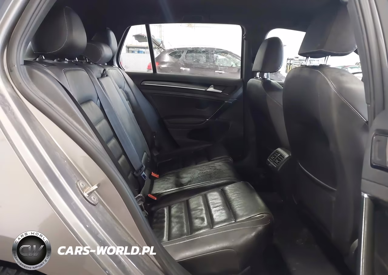 2016 Volkswagen Golf R 4-Door VIN:WVWUF7AU0GW139224 - 8