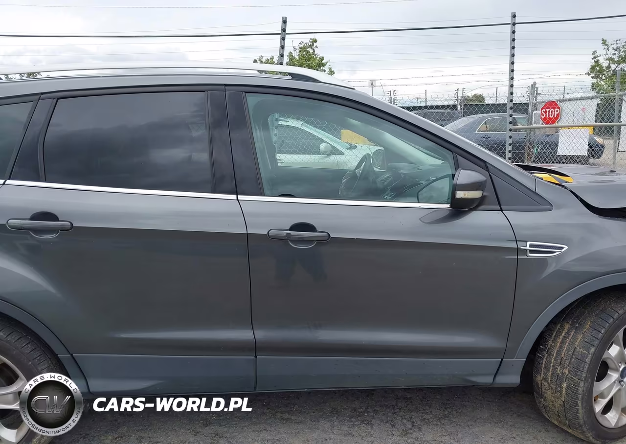 2016 Ford Escape Titanium VIN:1FMCU9J92GUC60305 - 14
