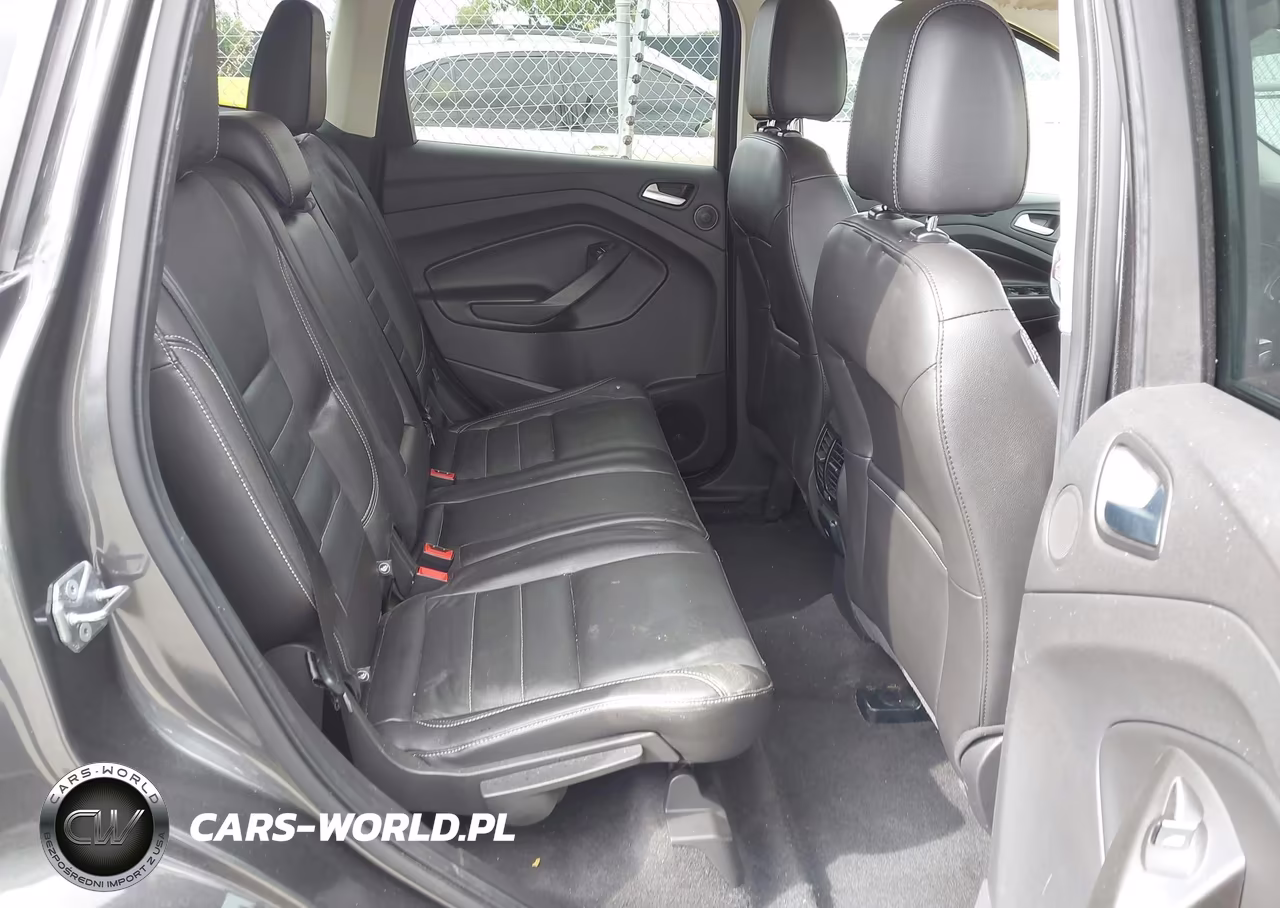 2016 Ford Escape Titanium VIN:1FMCU9J92GUC60305 - 8