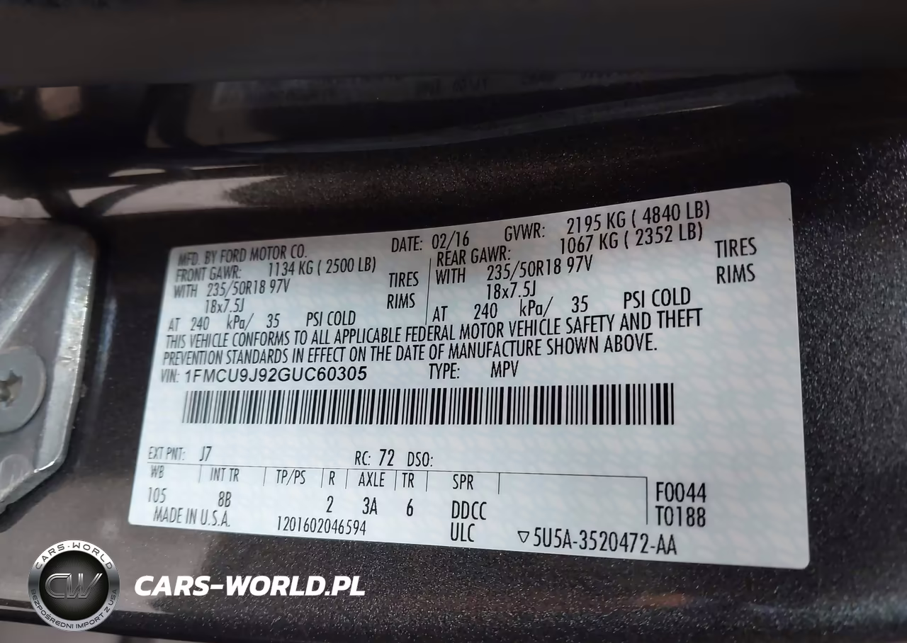 2016 Ford Escape Titanium VIN:1FMCU9J92GUC60305 - 9