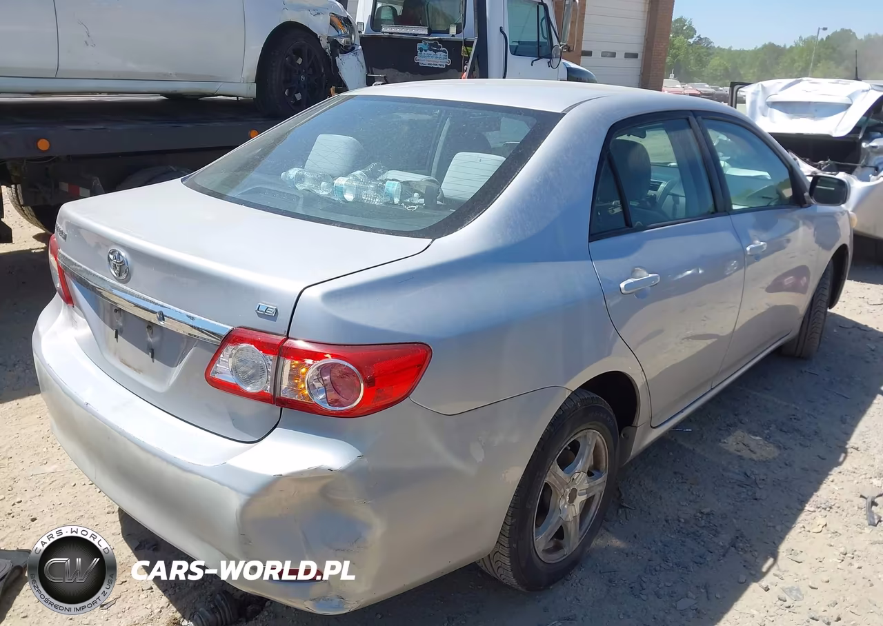 2011 Toyota Corolla Le VIN:2T1BU4EE2BC727965 - 4