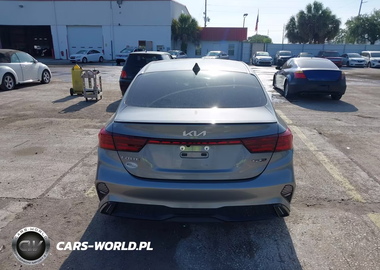 2022 Kia Forte Gt-Line VIN:3KPF54AD8NE489363 - 16