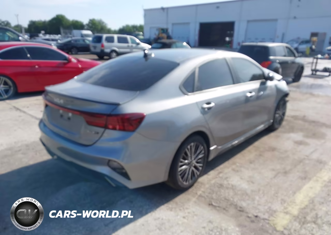 2022 Kia Forte Gt-Line VIN:3KPF54AD8NE489363 - 4