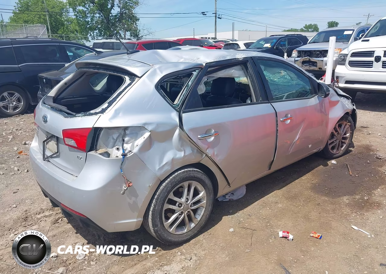 2011 Kia Forte Ex VIN:KNAFU5A27B5329096 - 4