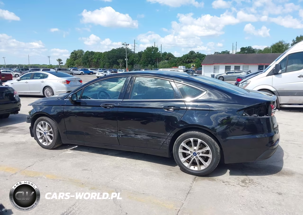 2020 Ford Fusion Se VIN:3FA6P0HD6LR109361 - 15