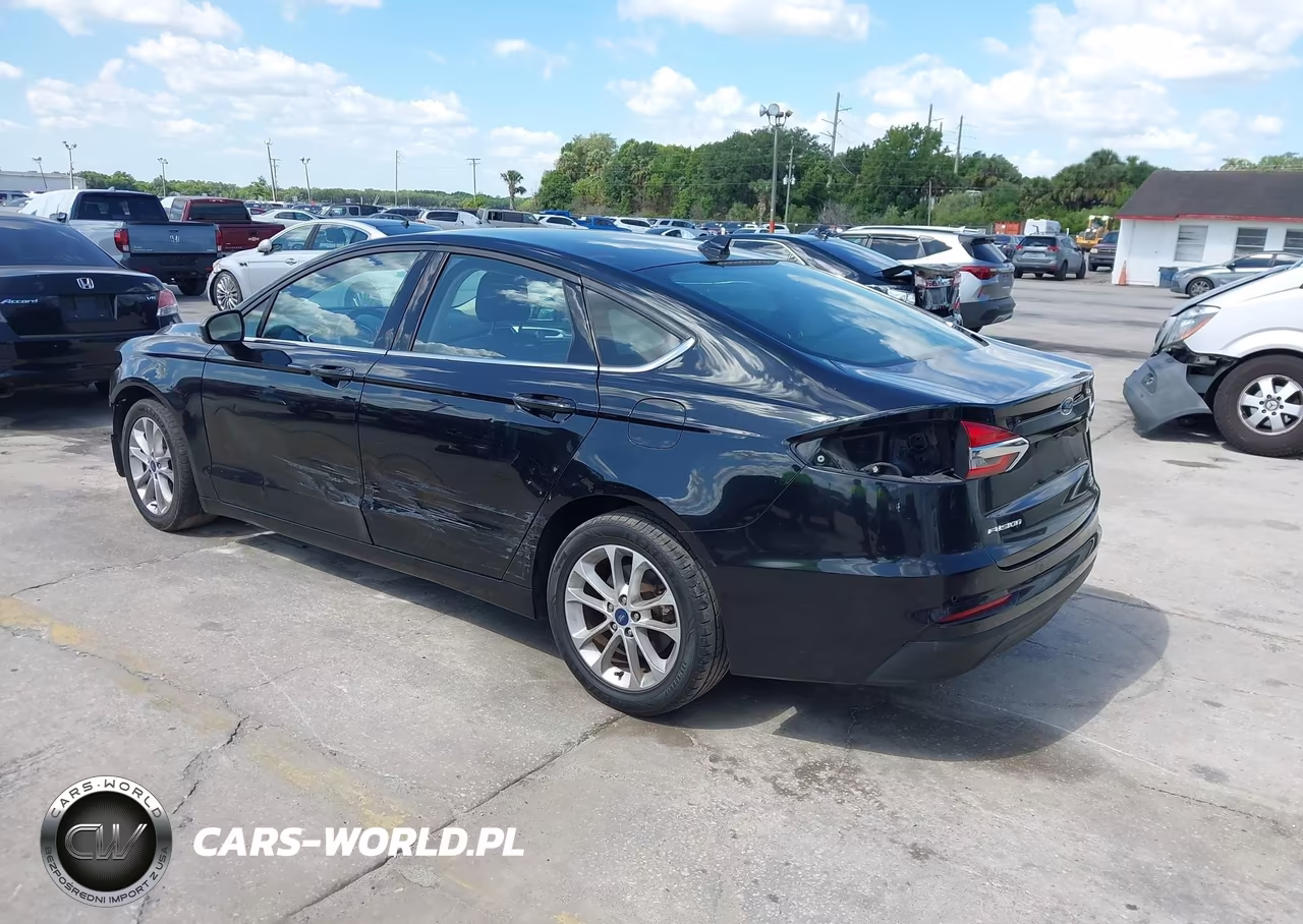 2020 Ford Fusion Se VIN:3FA6P0HD6LR109361 - 3