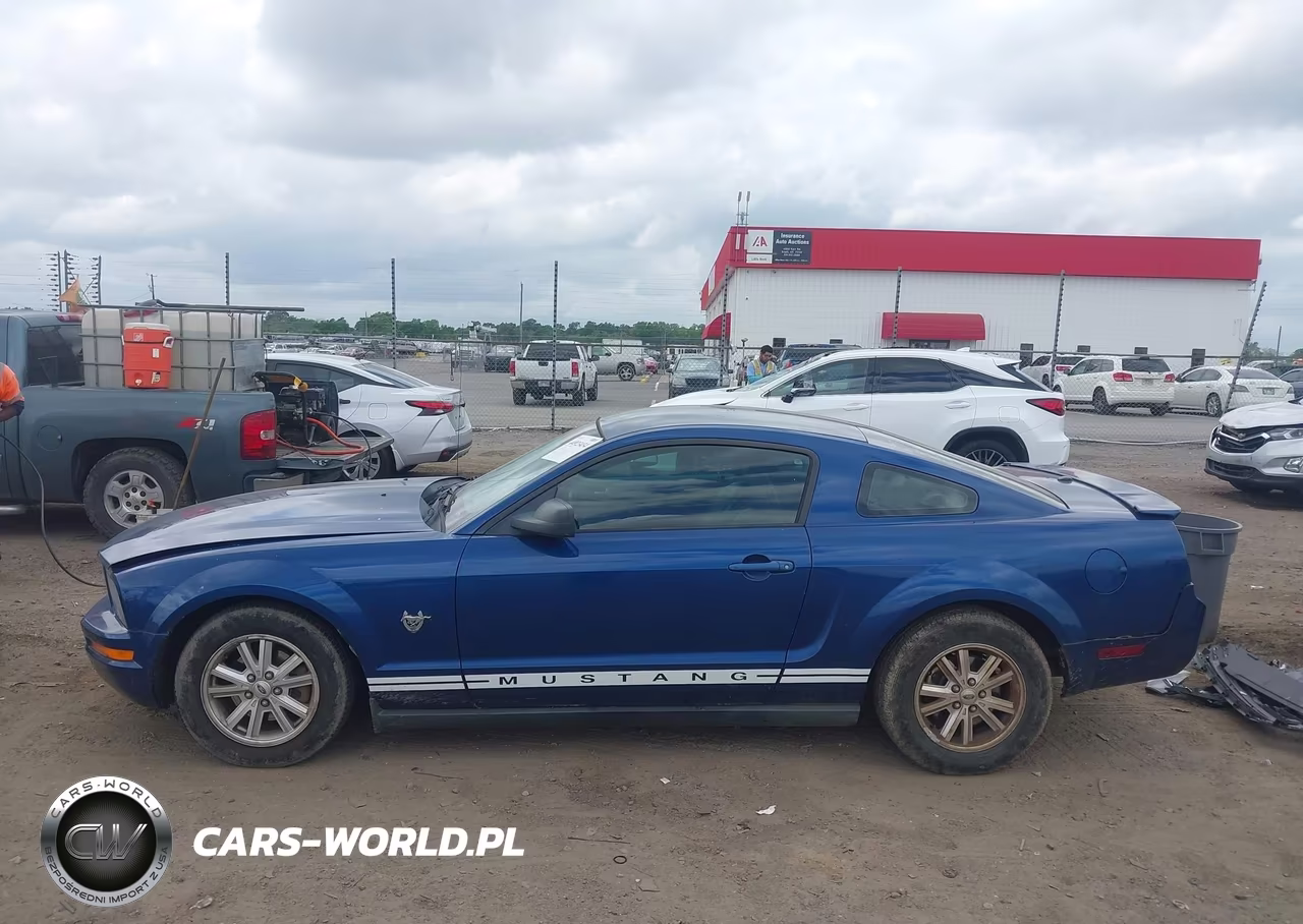 2009 Ford Mustang V6-V6 Premium VIN:1ZVHT80N595138893 - 14