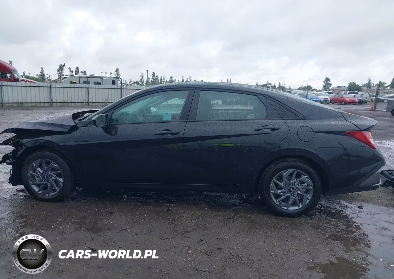 2026 Hyundai Elantra Hybrid Blue VIN:KMHLM4DJ2TU198164 - 14