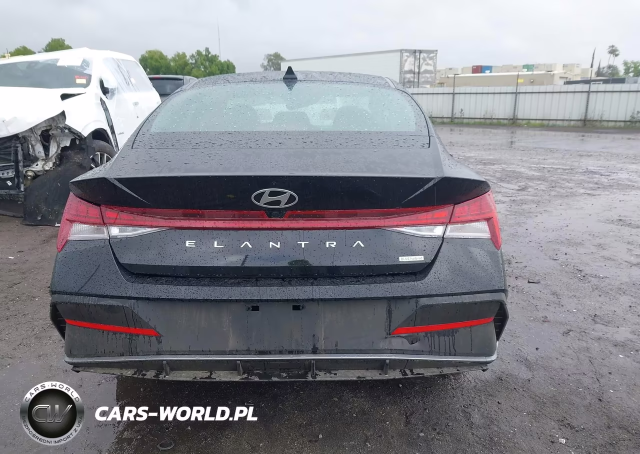 2026 Hyundai Elantra Hybrid Blue VIN:KMHLM4DJ2TU198164 - 16