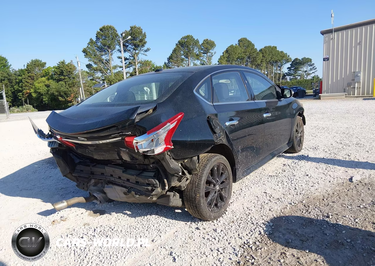 2017 Nissan Sentra Sr Turbo VIN:3N1CB7AP5HY276254 - 4