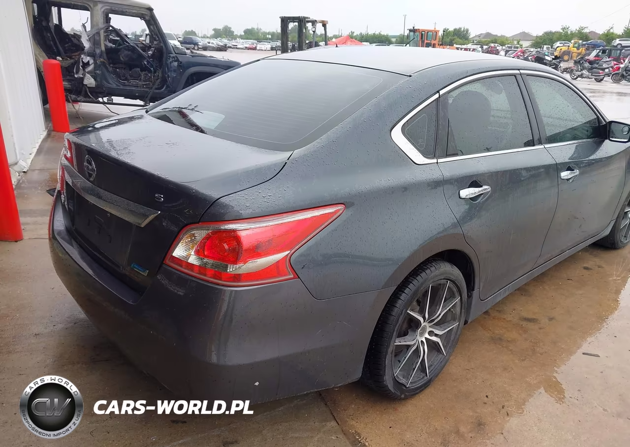 2013 Nissan Altima 2.5 S VIN:1N4AL3AP9DN519202 - 4