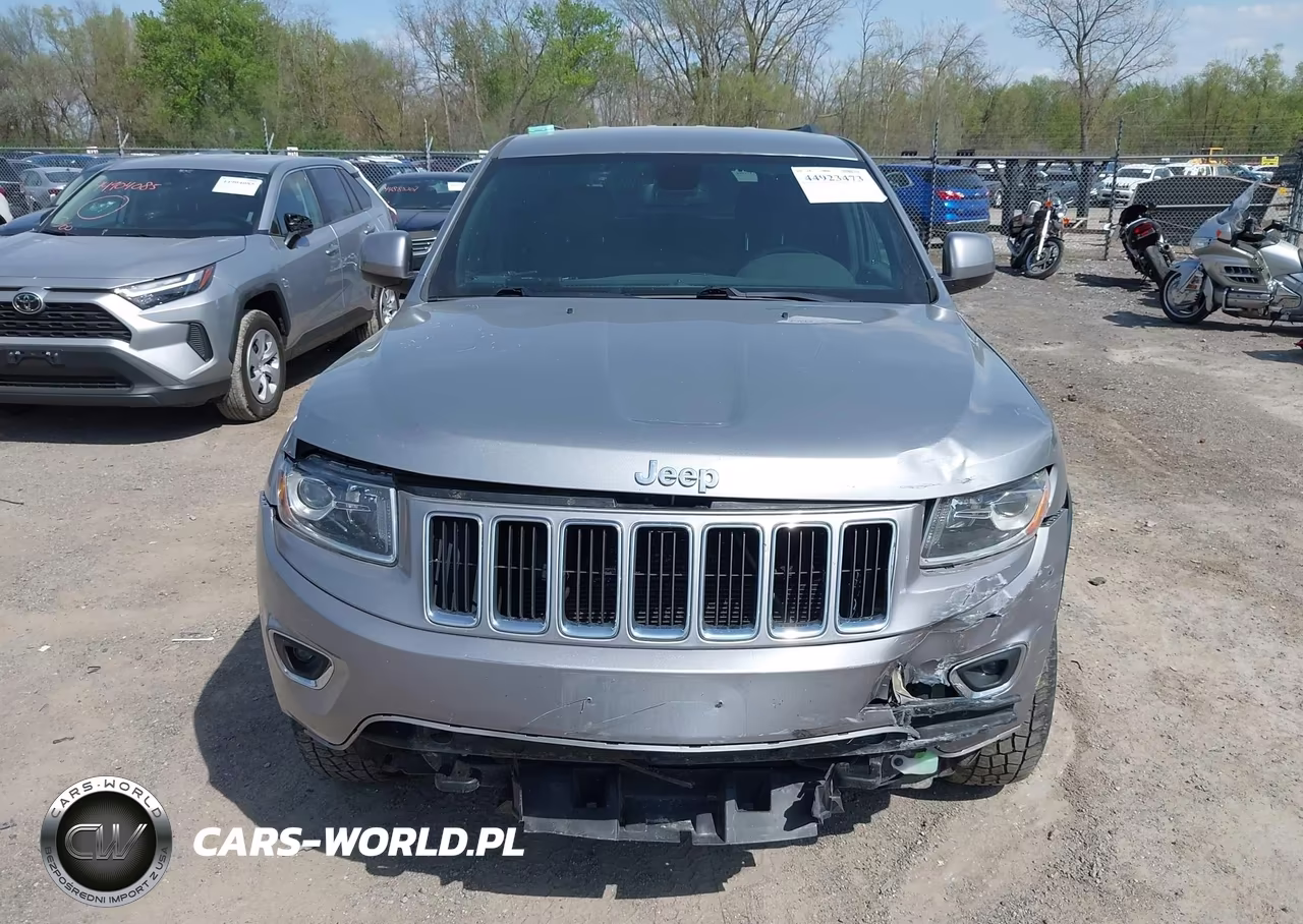 2015 Jeep Grand Cherokee Laredo VIN:1C4RJFAG6FC827902 - 13