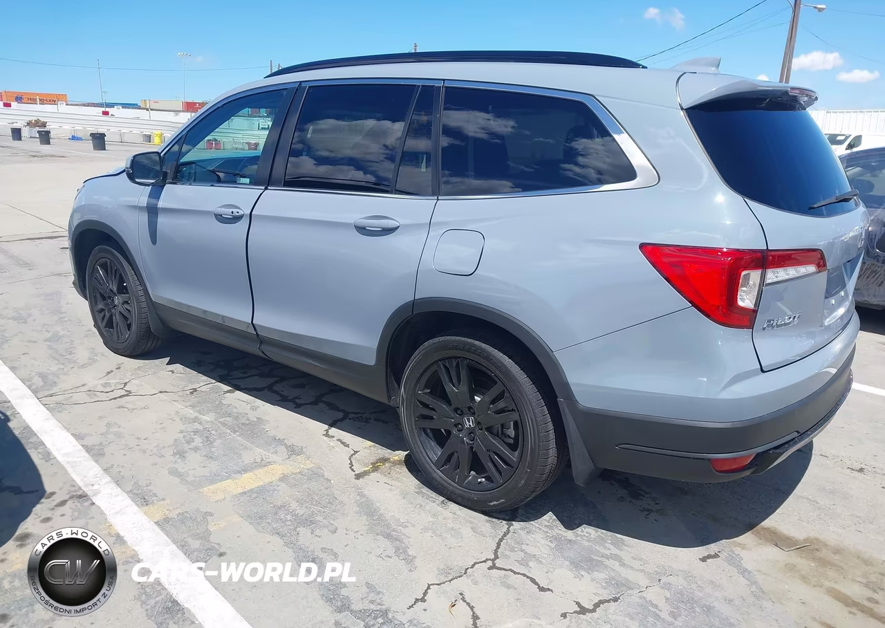 2022 Honda Pilot 2Wd Special Edition VIN:5FNYF5H29NB013603 - 3
