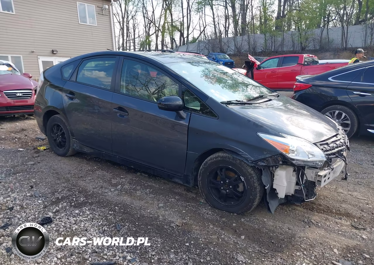 TOYOTA PRIUS
