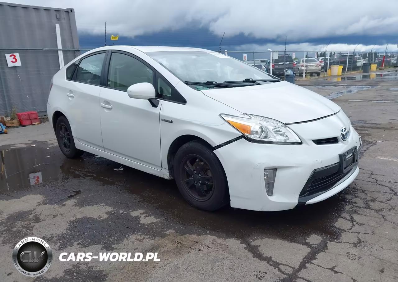 2014 Toyota Prius Three
