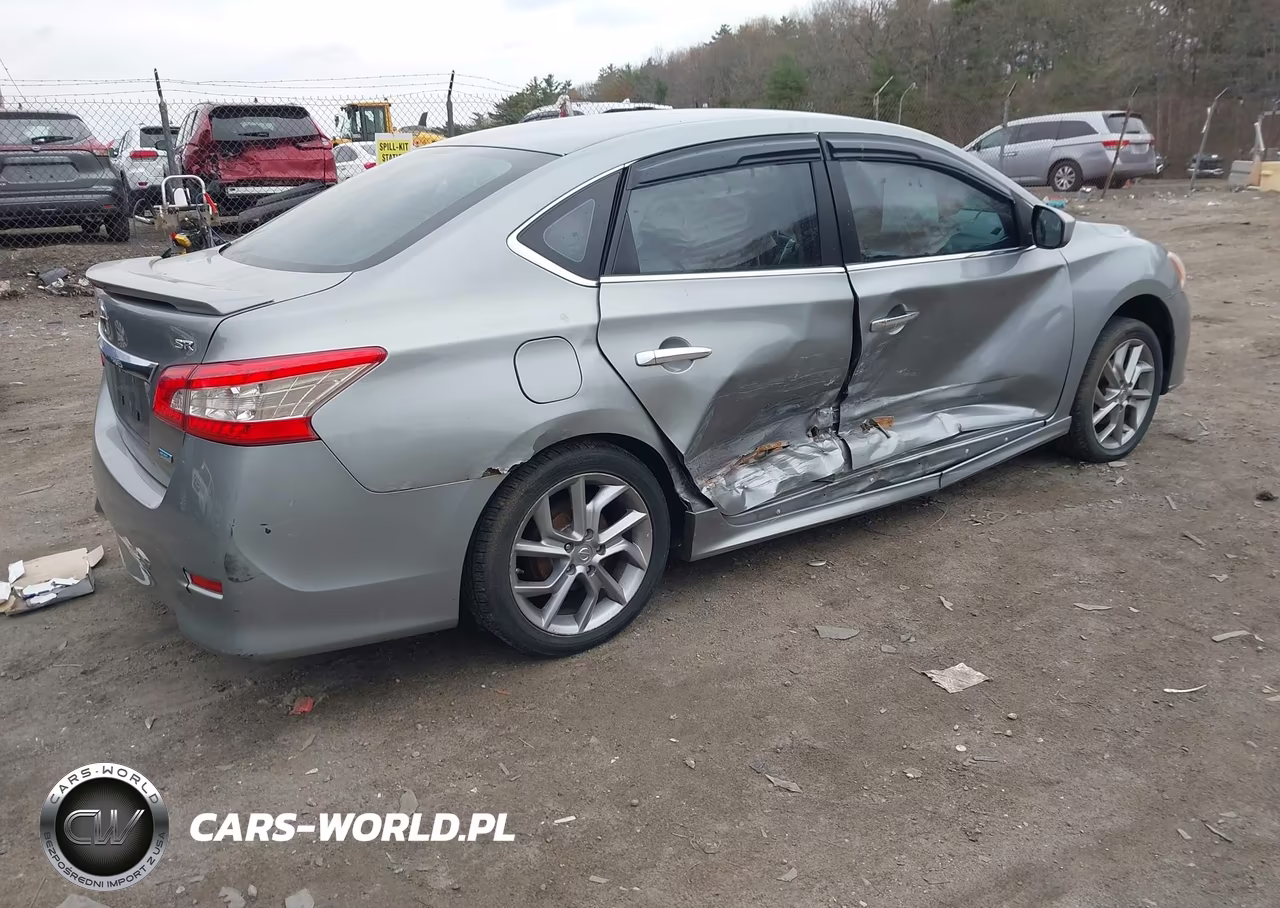 2014 Nissan Sentra Sr VIN:3N1AB7AP2EY319001 - 4