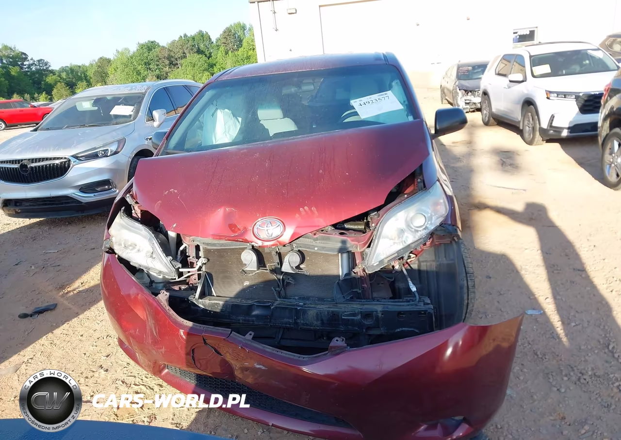 2016 Toyota Sienna L 7 Passenger VIN:5TDZK3DC5GS733904 - 12