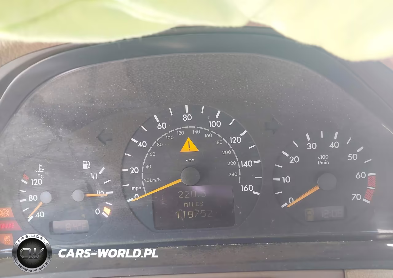 2002 Mercedes-Benz E 320 Special Edition VIN:WDBJF65J22B404091 - 7