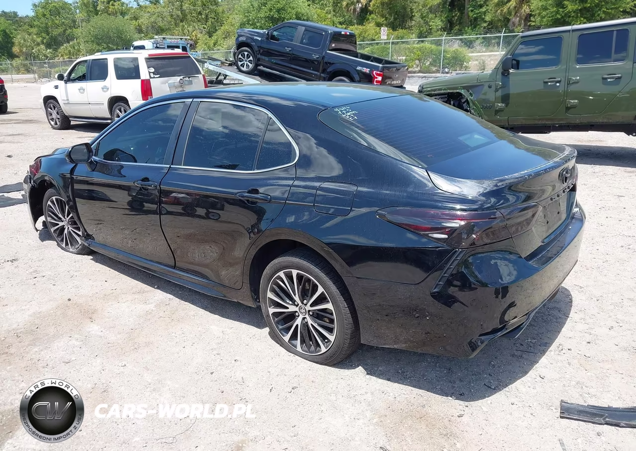 2018 Toyota Camry Se VIN:4T1B11HK7JU630038 - 3