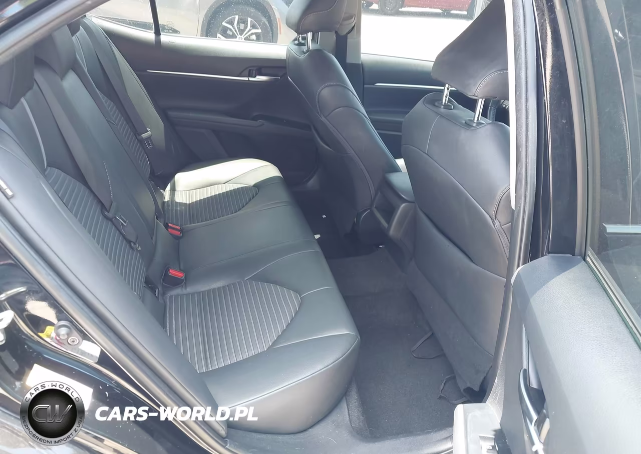 2018 Toyota Camry Se VIN:4T1B11HK7JU630038 - 8