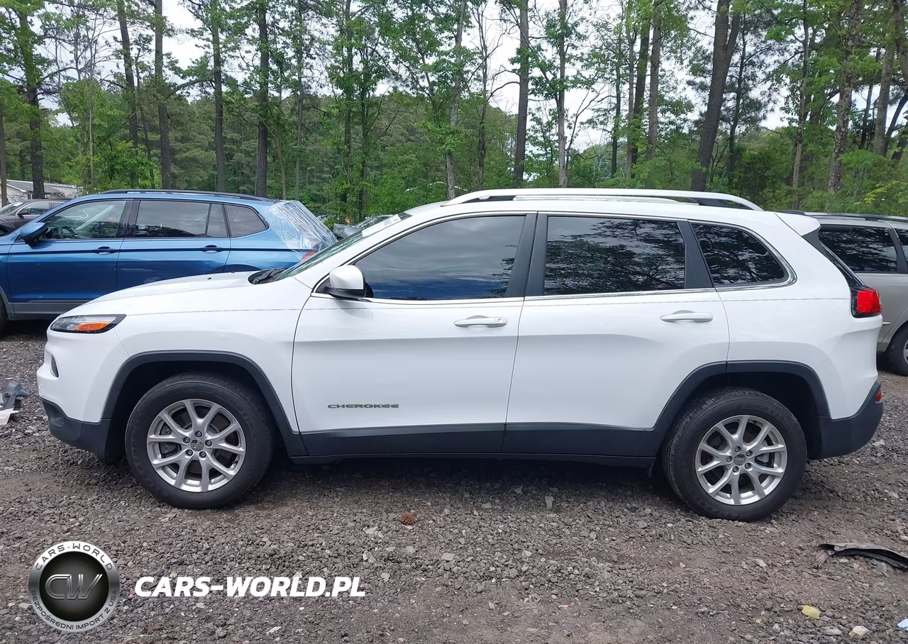 2017 Jeep Cherokee Latitude Fwd VIN:1C4PJLCB8HW573988 - 14