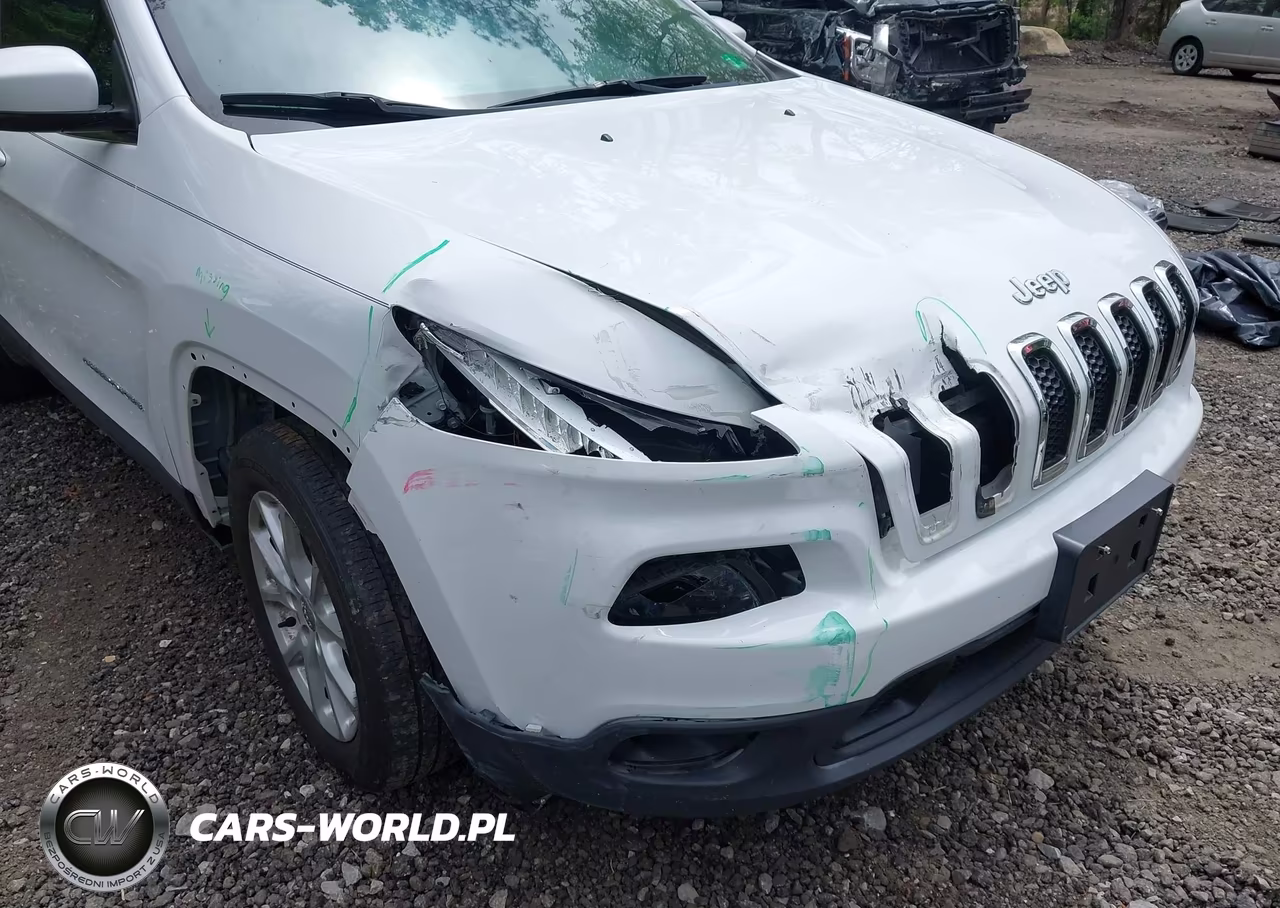 2017 Jeep Cherokee Latitude Fwd VIN:1C4PJLCB8HW573988 - 6