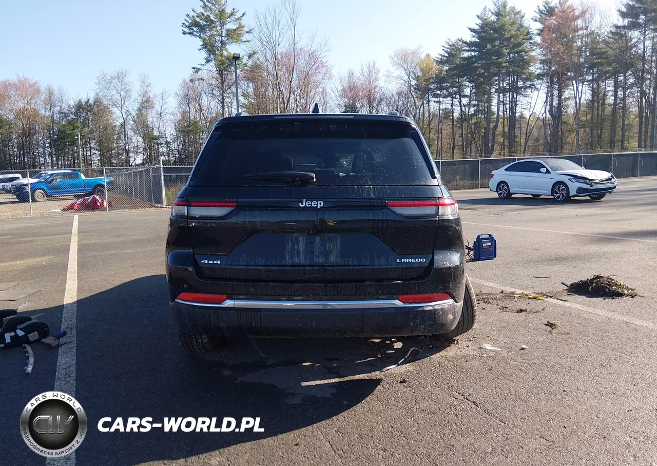 2023 Jeep Grand Cherokee Laredo 4X4 VIN:1C4RJHAG7PC530358 - 15