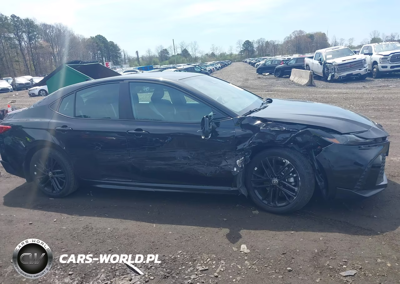 2026 Toyota Camry Se VIN:4T1DAACK3TU663959 - 13