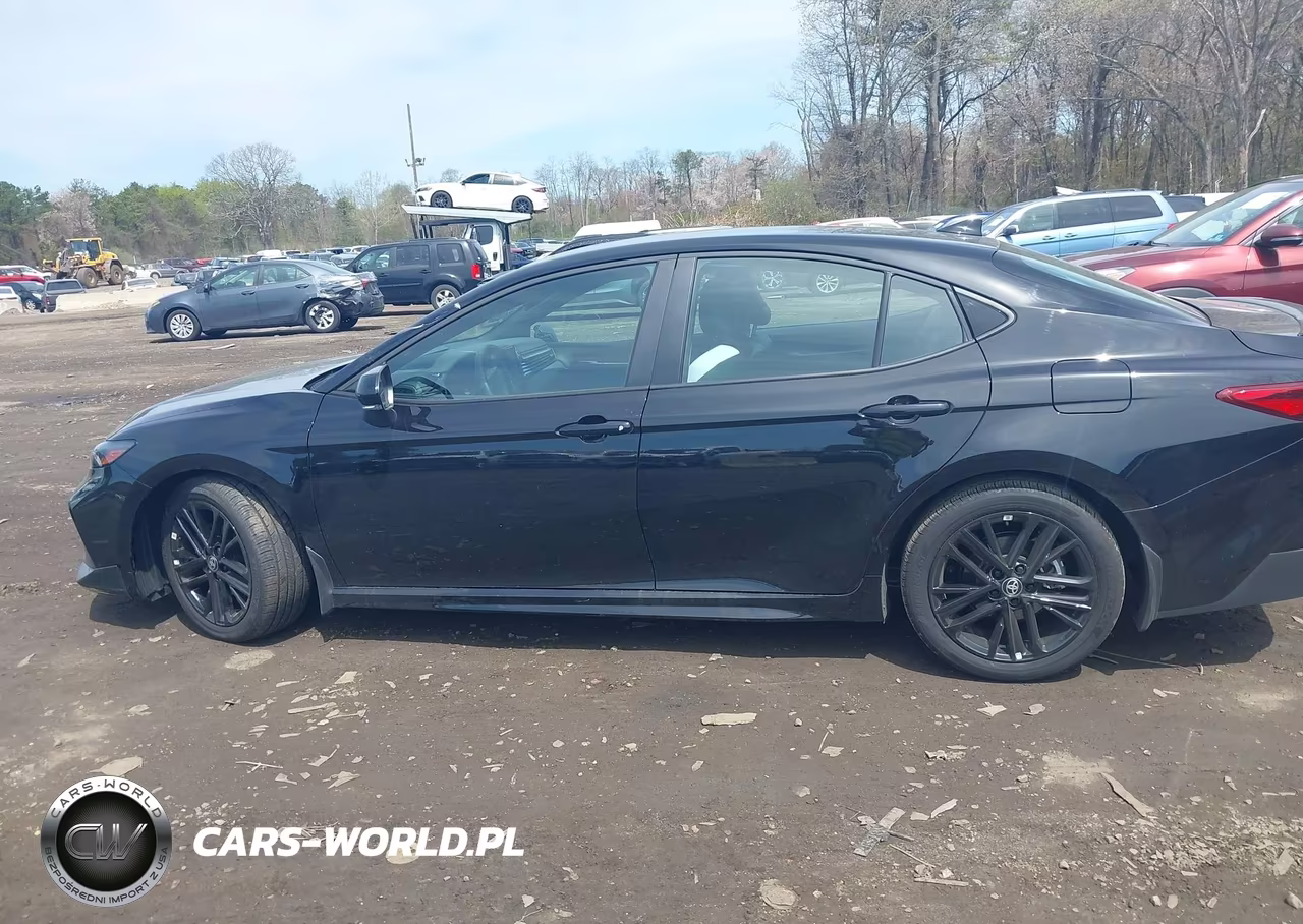 2026 Toyota Camry Se VIN:4T1DAACK3TU663959 - 14