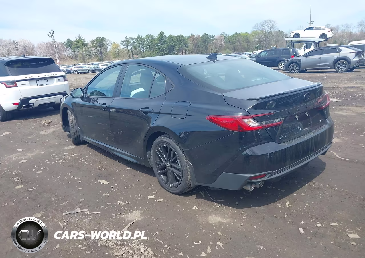 2026 Toyota Camry Se VIN:4T1DAACK3TU663959 - 3
