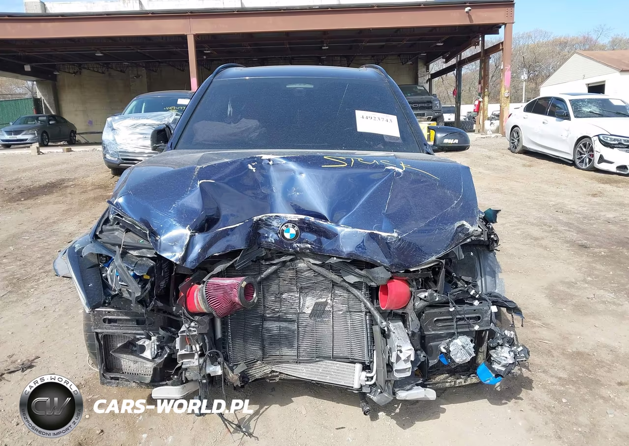 2022 BMW X5 M VIN:5YMJU0C07N9M90127 - 12