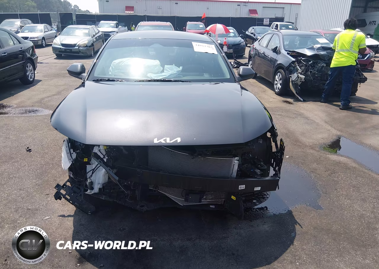 2025 Kia K4 Lx VIN:3KPFT4DEXSE220688 - 13