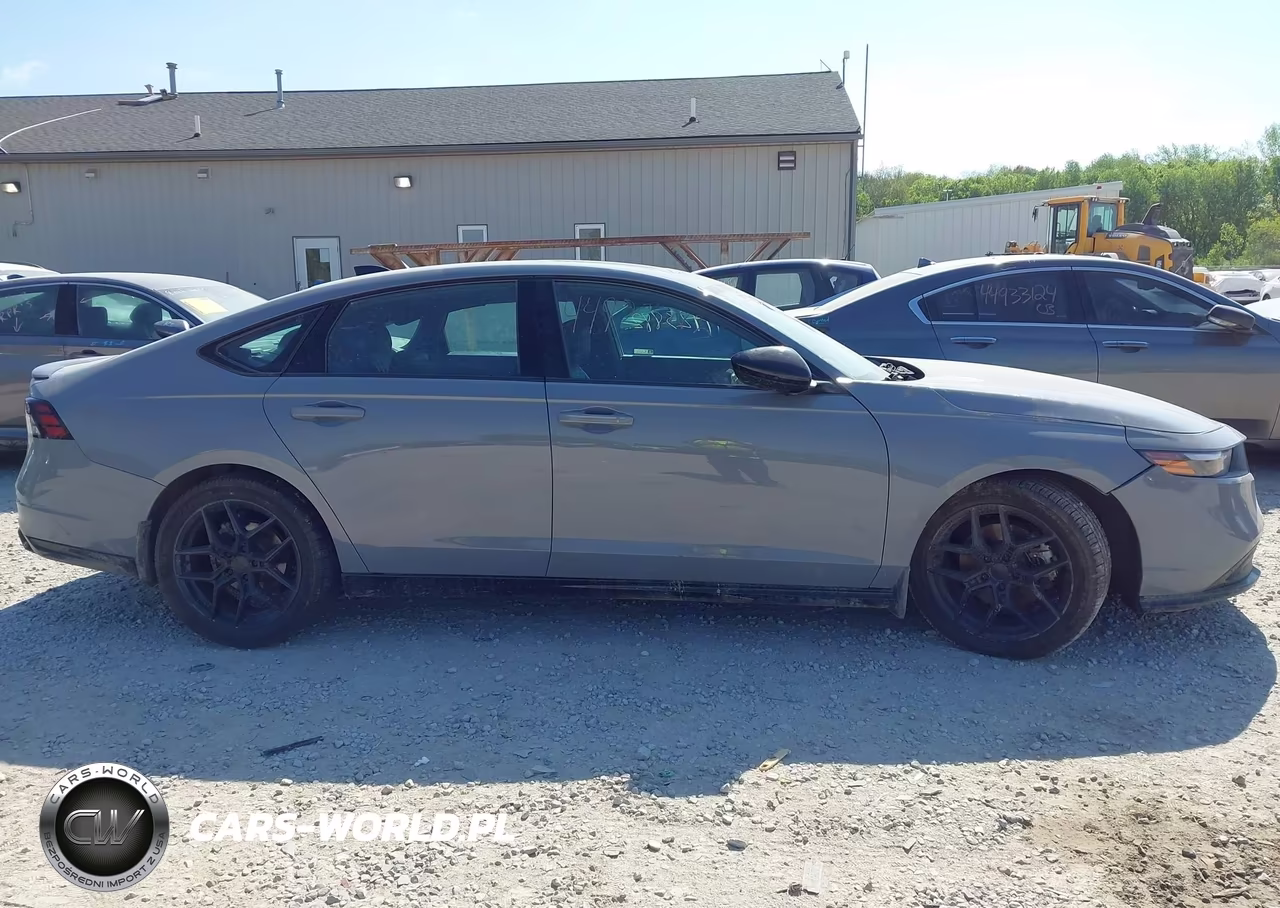 2023 Honda Accord Hybrid Sport-L VIN:1HGCY2F70PA010457 - 14