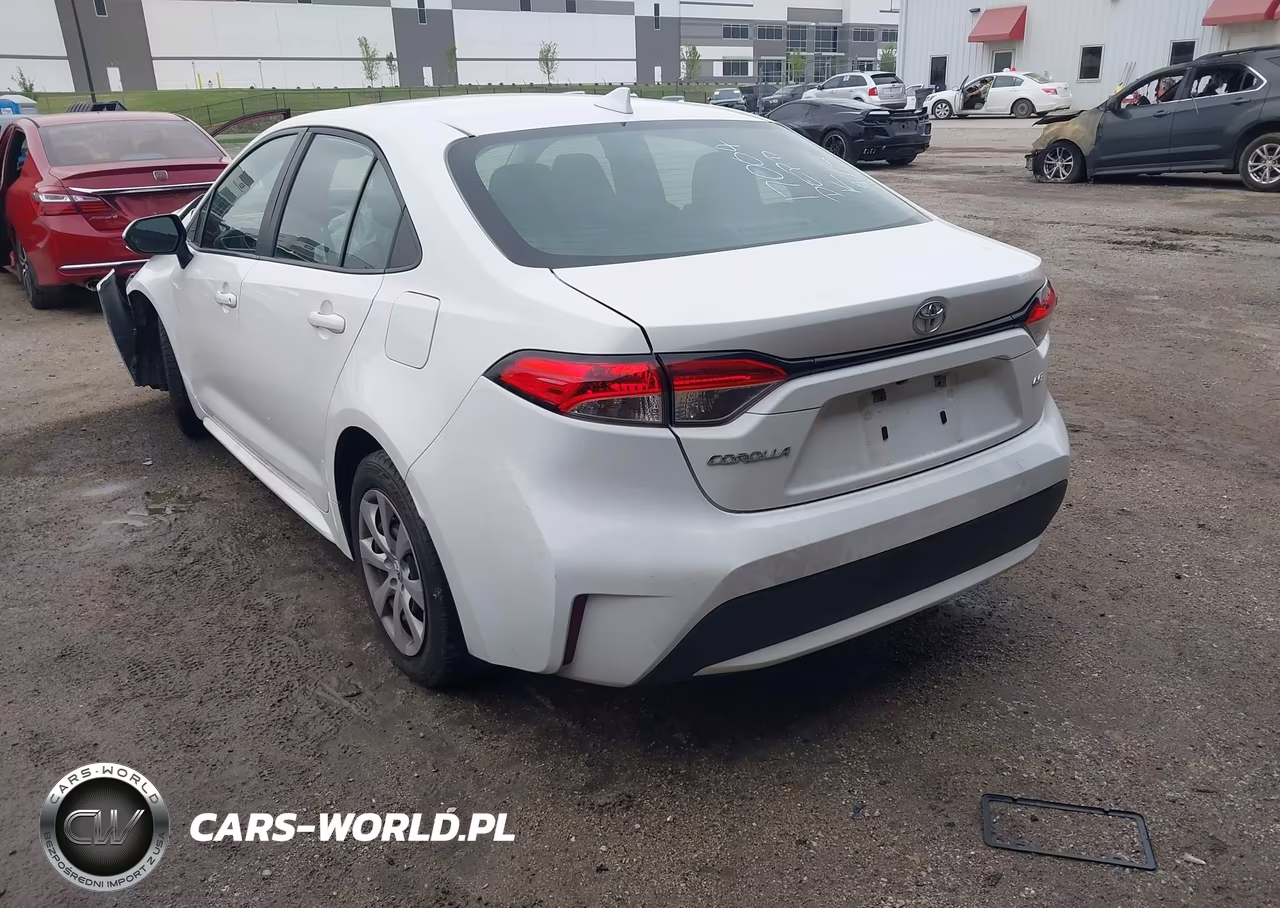 2021 Toyota Corolla Le VIN:5YFEPMAEXMP266348 - 3