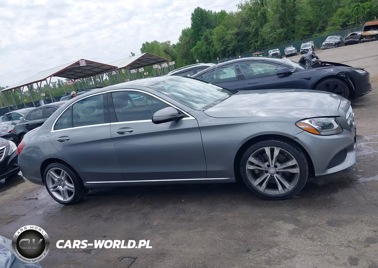 2016 Mercedes-Benz C 300 4Matic VIN:55SWF4KBXGU111194 - 13