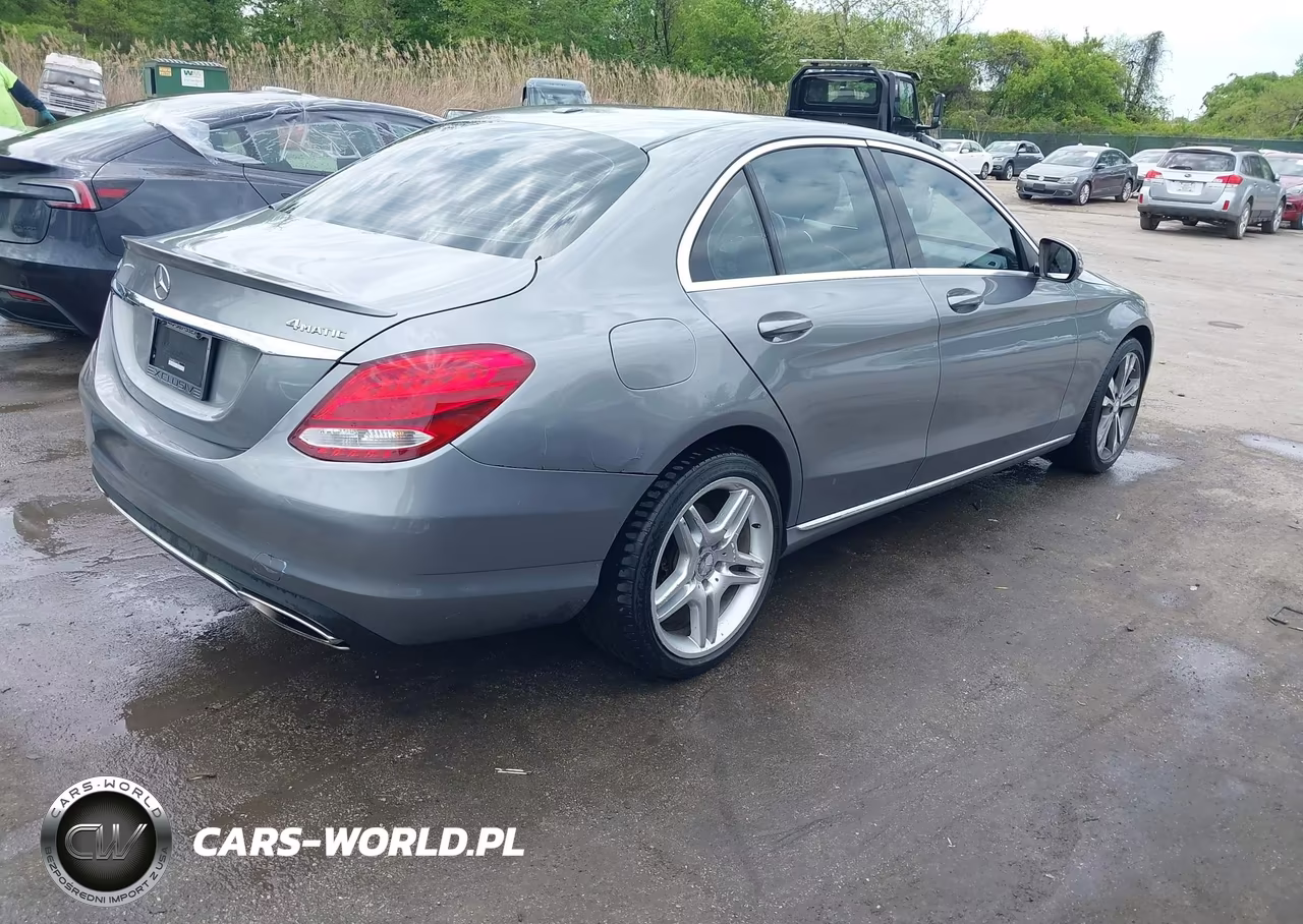2016 Mercedes-Benz C 300 4Matic VIN:55SWF4KBXGU111194 - 4