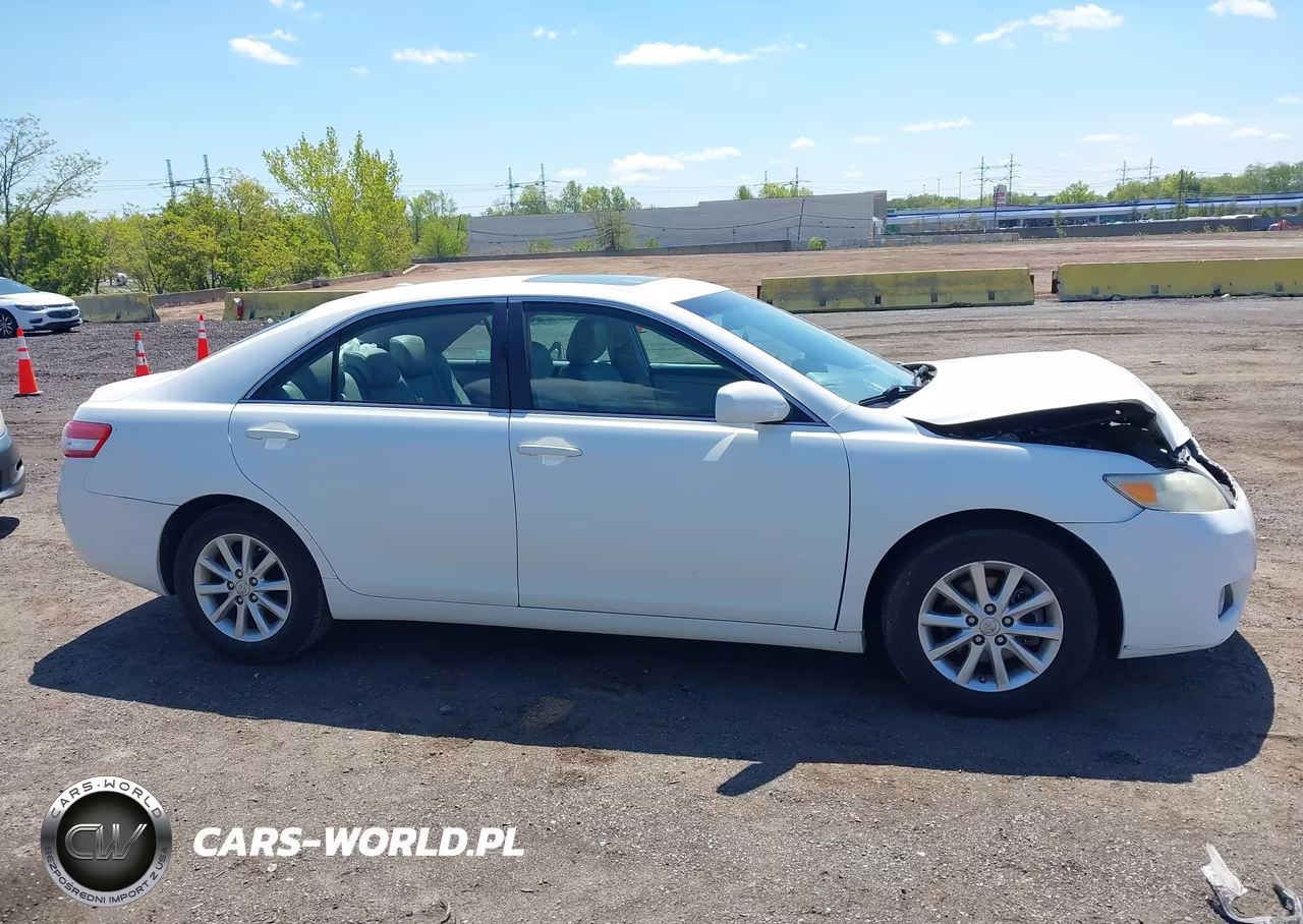 2011 Toyota Camry Xle VIN:4T1BF3EK3BU750468 - 13