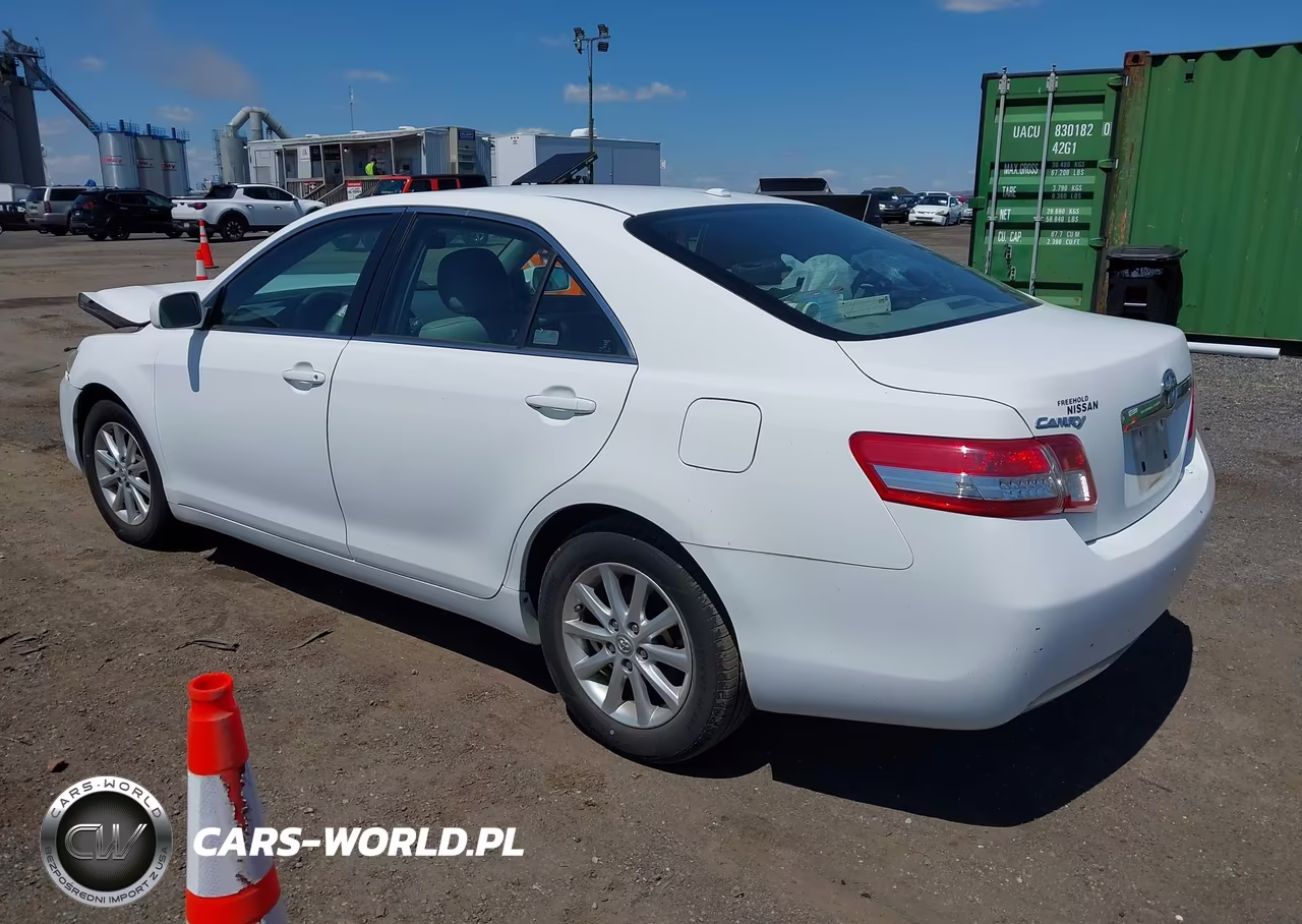 2011 Toyota Camry Xle VIN:4T1BF3EK3BU750468 - 3