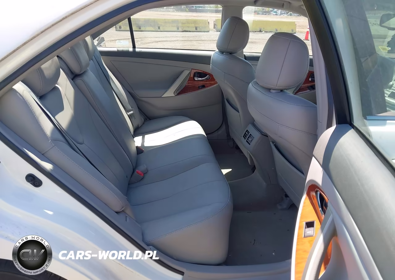 2011 Toyota Camry Xle VIN:4T1BF3EK3BU750468 - 8