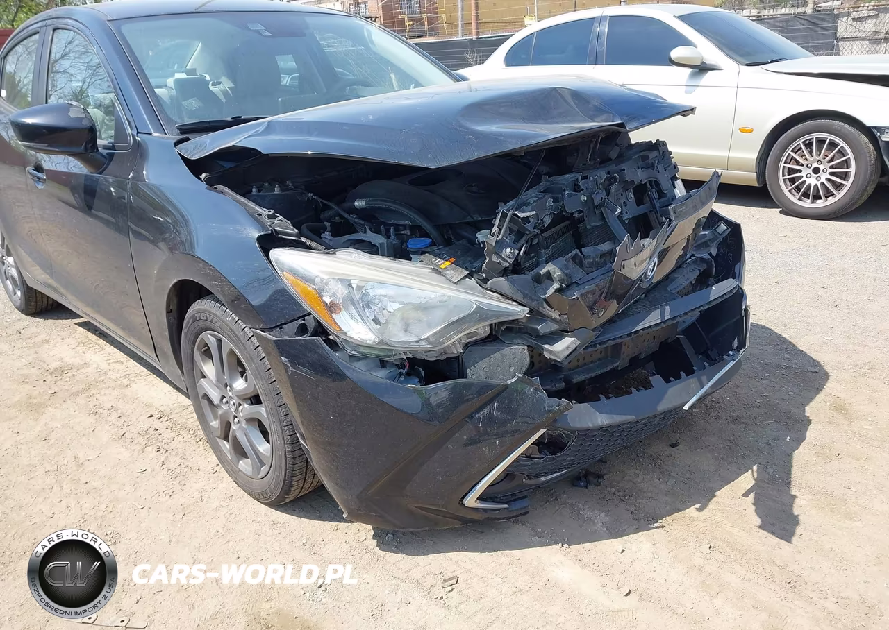 2019 Toyota Yaris Le VIN:3MYDLBYV3KY506887 - 6