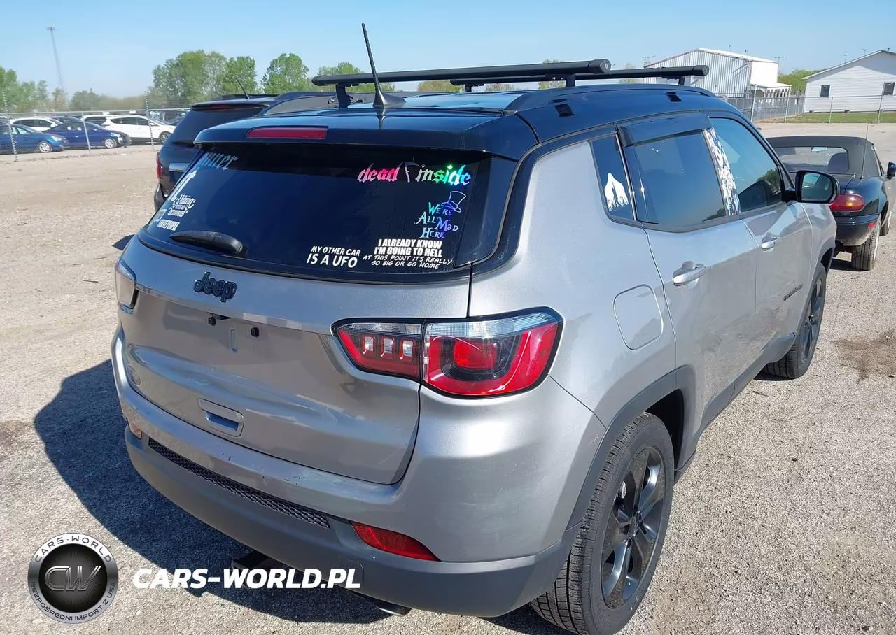 2019 Jeep Compass Altitude Fwd VIN:3C4NJCBB5KT762975 - 4