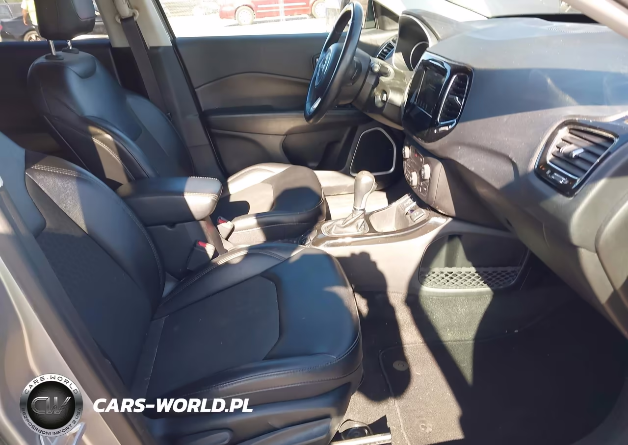 2019 Jeep Compass Altitude Fwd VIN:3C4NJCBB5KT762975 - 5