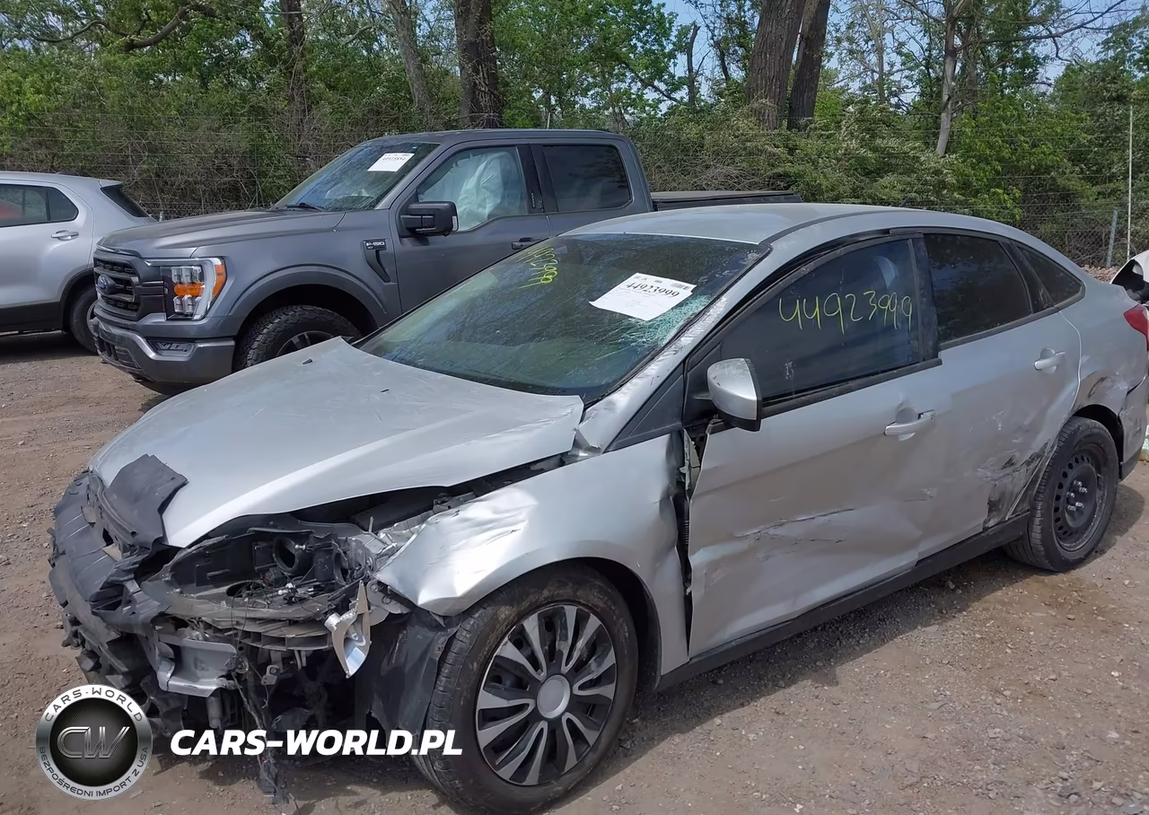 2012 Ford Focus Se VIN:1FAHP3F21CL414177 - 2